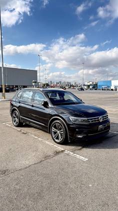 VOLKSWAGEN TIGUAN 2.0 350 TSI GASOLINA ALLSPACE R-LINE 4MOTION DSG VOLKSWAGEN TIGUAN 2.0 350 TSI GASOLINA ALLSPACE R-LINE 4MOTION DSG